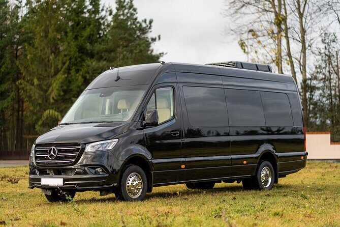 Arrival Private Transfer Vancouver YVR or Cruise Port to Vancouver by Minibus - Cruise Port Pickup: The Limousine/Shuttle Desk Step