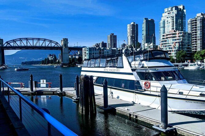 Best Vancouver Family Tour with Kids - Queen Elizabeth Park and Bloedel Conservatory for the “wow” factor