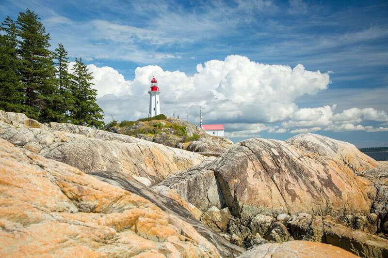 From Vancouver: Lighthouse Park & Horseshoe Bay Hiking Tour - Horseshoe Bay coffee or tea by the water