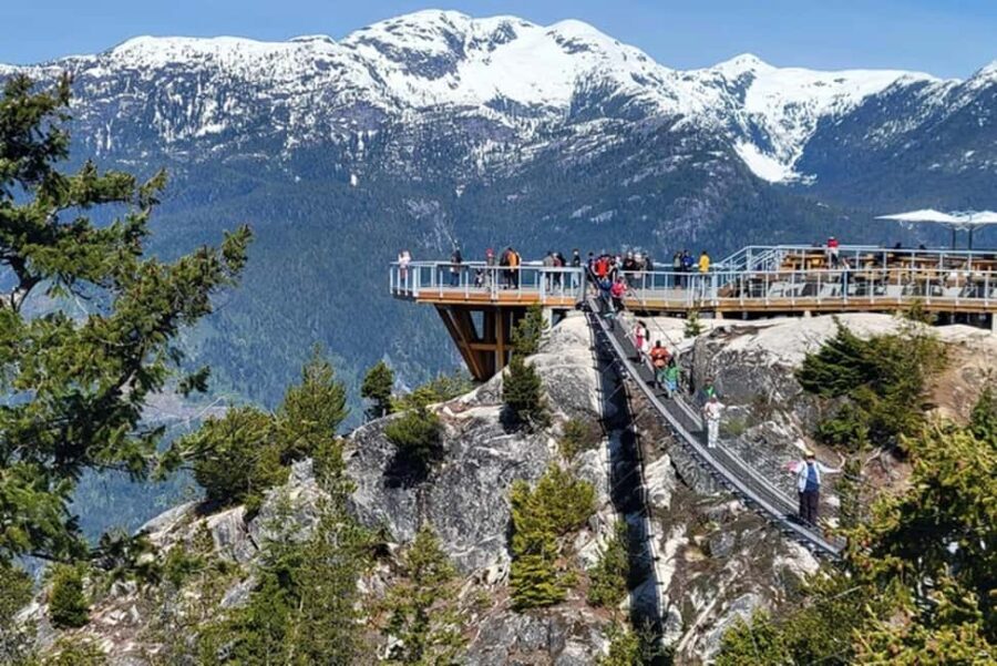 From Vancouver: Whistler Private Day Trip - Sea to Sky Gondola near Squamish: Summit Air and the Howe Sound Look