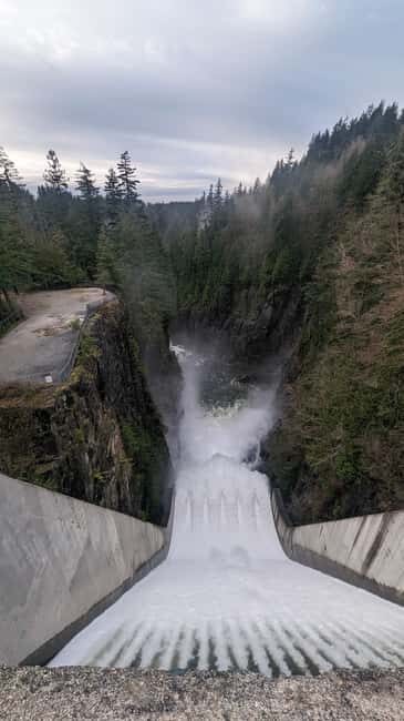 Grouse Mnt+StanleyPark+Hatchery+Cleveland Dam+LynnCanyonTOUR - Capilano Lush Rainforest and the river side: where the sounds do the talking