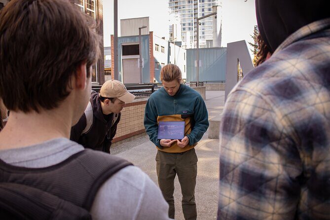 Hollywood North Film & TV Tour in Vancouver - Chinatown on foot: Shanghai Alley, arches, and a Zen garden stop