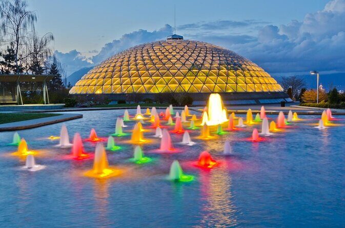 Private Tour: Gardens of Vancouver - Queen Elizabeth Park: Skyline Views and a Former Quarry Turned Park