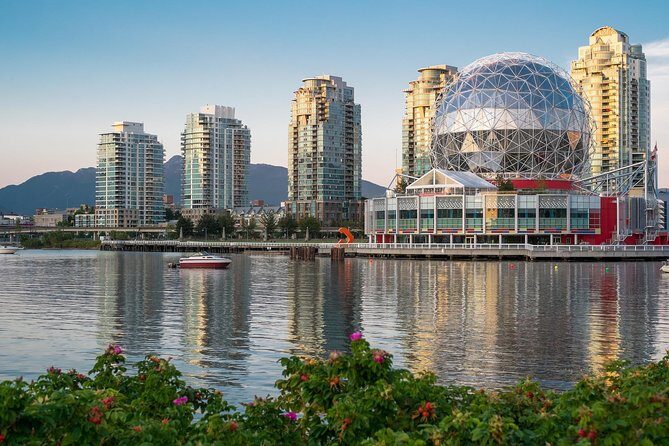 Private Tour: Vancouver Sightseeing and Capilano Suspension Bridge - Granville Island: the market mindset (and meal-friendly timing)