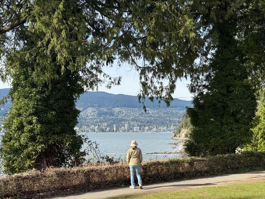 Stanley Park CarTour:SmallGroup/Comfort&CheaperThan BikeTour - Key things to know before you go