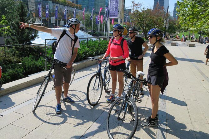 Stanley Park & Downtown - Vancouver Bike Tours - Davie Village, Mole Hill, and the West End: Downtown With Character
