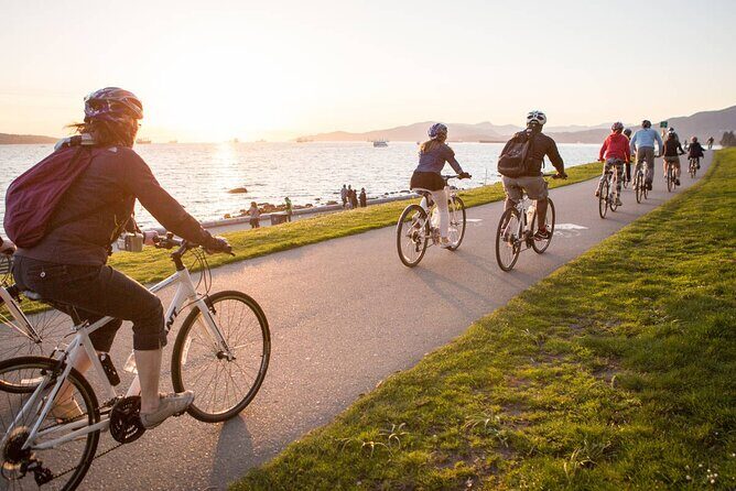 Stanley Park & Vancouver City Highlights 4 Hour Bike Tour 2 in 1 - Robson Square and the West End: where you’ll want to return