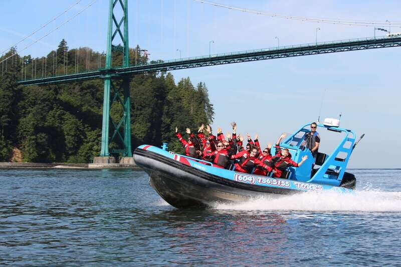 Vancouver: Bowen Island Boat Cruise with Dinner - Granville Island: where the evening starts