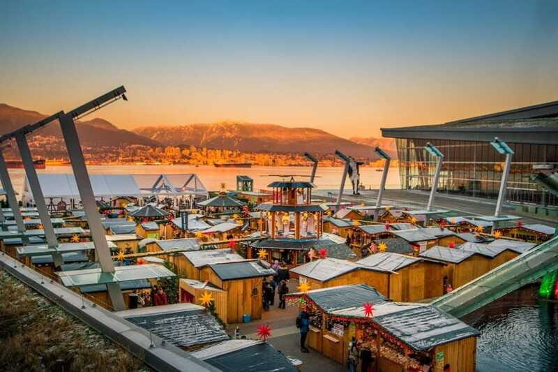 Vancouver: Christmas Lights Karaoke Trolley Tour - Price and Value: $52 for a Guided Sing-Along Night