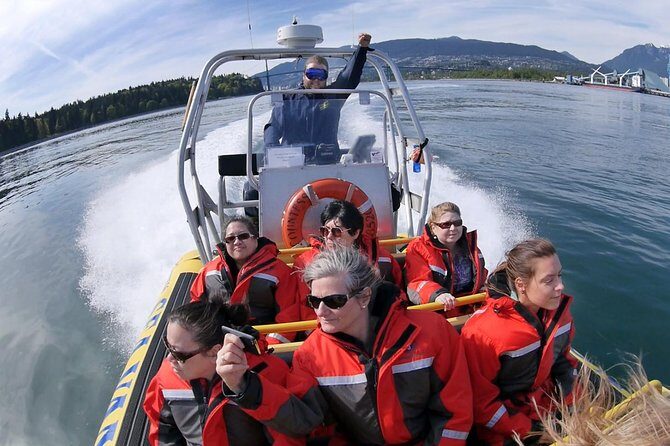 Vancouver City and Harbour Waterfront Sightseeing Boat Tour - Who the small-group format is best for