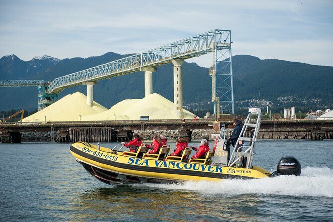Vancouver City and Waterfall Waterfront Sightseeing Boat Tour - Guides, speed, and why the commentary matters