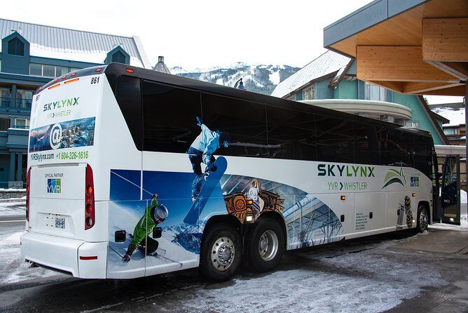 Vancouver City Centre to-or-from Whistler or Squamish (One-way) - On the road: comfort, timing, Wi‑Fi, and restroom reality