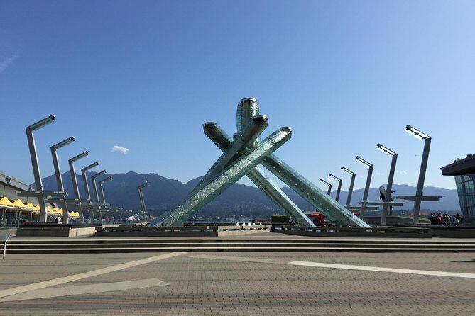 Vancouver City Finest Private Tour - Stanley Park: Totem Poles, Prospect Point, and the Seawall Feel