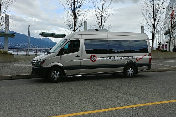 Vancouver City Highlights Explorer Private Tour - Stanley Park: Rose Garden, Totem Poles, Prospect Point