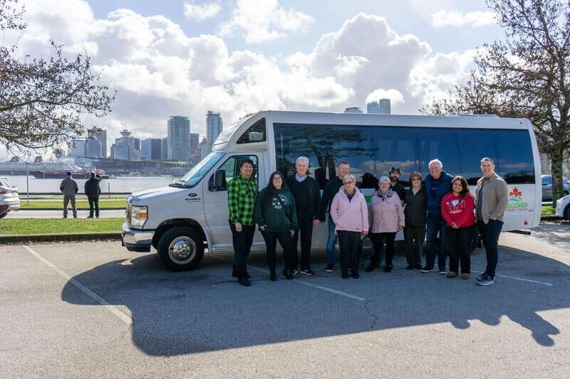 Vancouver: City Sightseeing Bus & Boat Tour - Granville Island time: shopping, a food market stop, and downtime