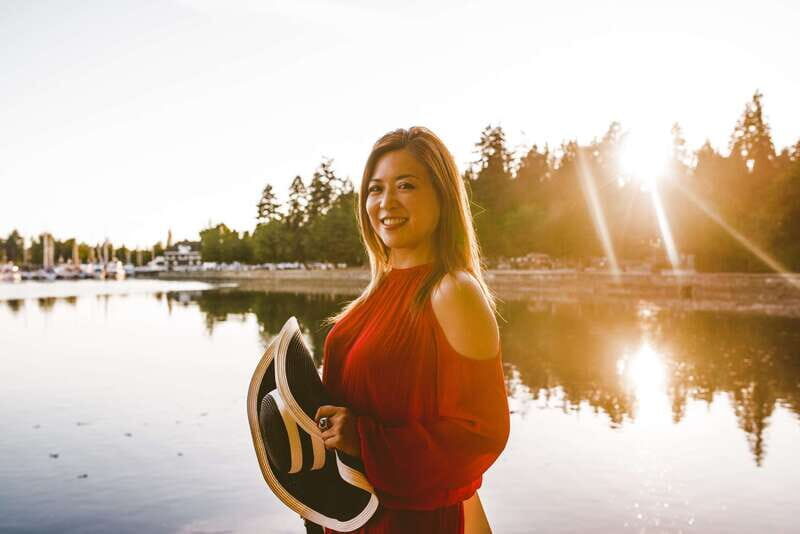 Vancouver: Personal Travel & Vacation Photographer - Why a personal photographer beats selfie chaos in Vancouver