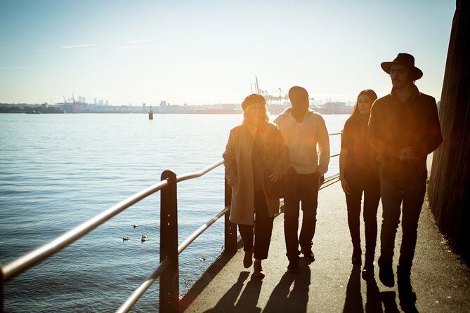 Vancouver Secrets of Stanley Park Walking Tour - What the fully narrated format does for you