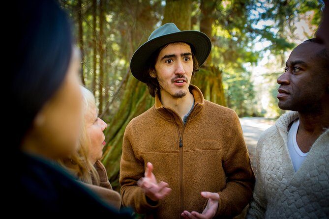 Vancouver Secrets of Stanley Park Walking Tour - The first stretch at Stanley Park: orientation plus the “what you’ll notice”