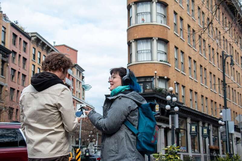 Vancouver: Self-Guided Smartphone Walking Tour of Gastown - The people-factor: what to expect when the route moves through real neighborhoods