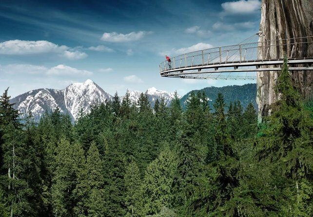 Vancouver Sightseeing and Suspension Bridge Small Group Tour - Stanley Park’s best starter hits in about 40 minutes