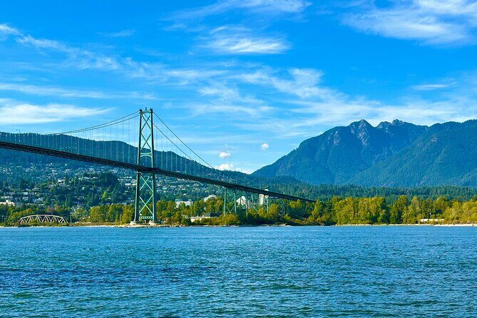 Vancouver Sightseeing Boat Cruise with Live Tour Guide - Siwash Rock: a landmark with culture behind the scenery