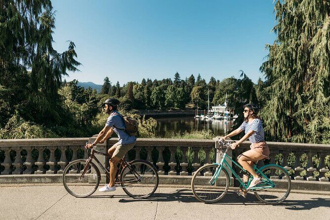 Vancouver Stanley Park 3 Hour Bike Tour - Most of your time in Stanley Park: old-growth feel and big views