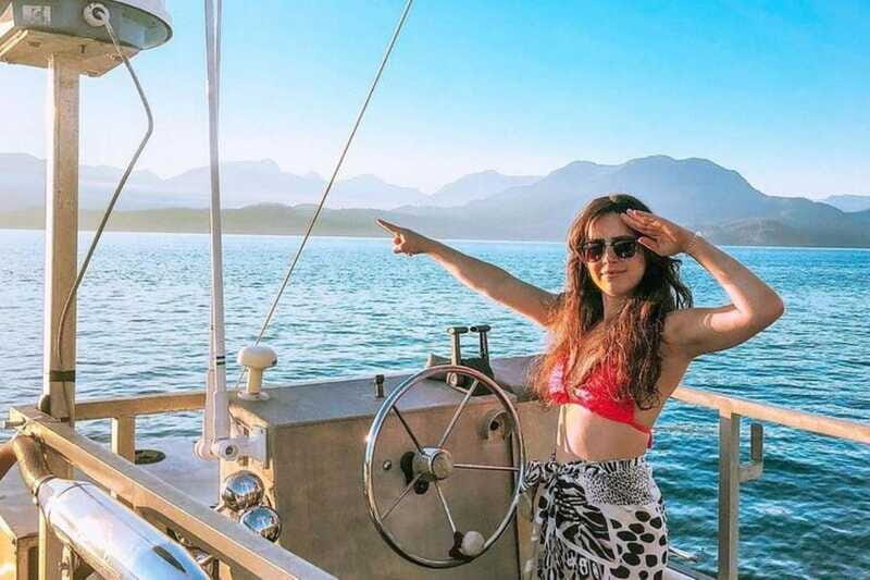 Vancouver: Sunset Boat Cruise with Complementary Bubbly - Price and Value: Is $80 for a 2-Hour Sunset Cruise a Fair Trade?