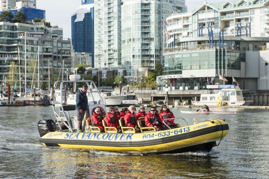 Vancouver: Waterfront Sightseeing Tour - City and Harbour - Kitsilano Beach, Spanish Banks Beach, and English Bay: classic coastline on a different timeline