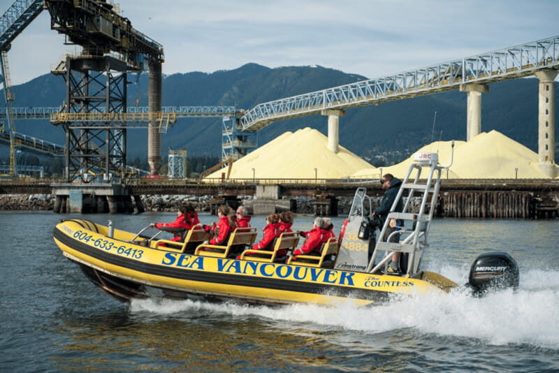 Vancouver: Waterfront Sightseeing Tour - City and Harbour - Captains and commentary: why the guide quality matters here