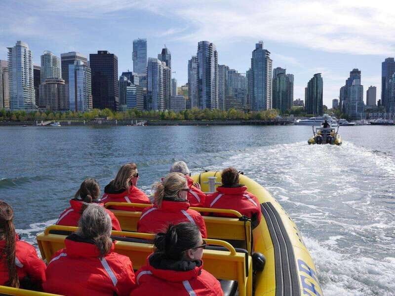 Vancouver: Waterfront Sightseeing Tour - City and Nature - What You Actually Get: Fast Boat, Wildlife, and a Photo Package