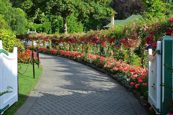 Victoria & Butchart Gardens Tour with Ferry from Vancouver - Price and What You Actually Get for $228