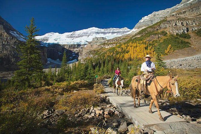 Western Trails - One Way Vancouver To Calgary Rockies Bus Tour - Day 1: Hope, Kamloops, Clearwater, and Mount Robson’s First Big Reveal